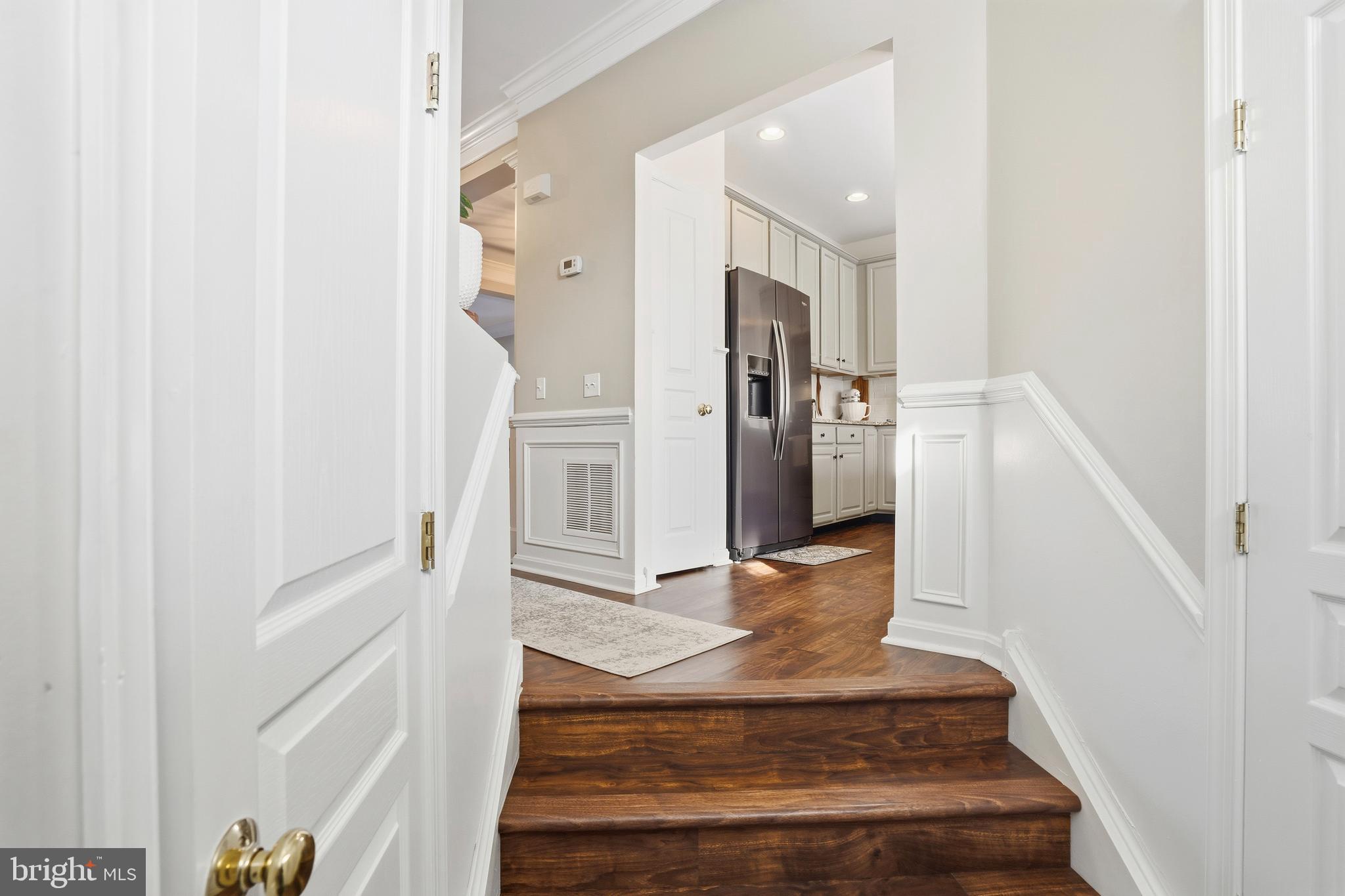 14 Addison Court Doylestown, PA 18901 - Photo 3 of 31