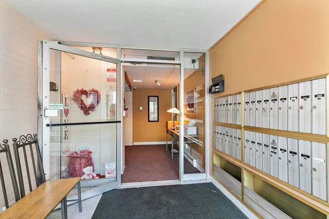 $165,000 | 300 Circle Avenue, Unit 5G, Forest Park, IL 60130