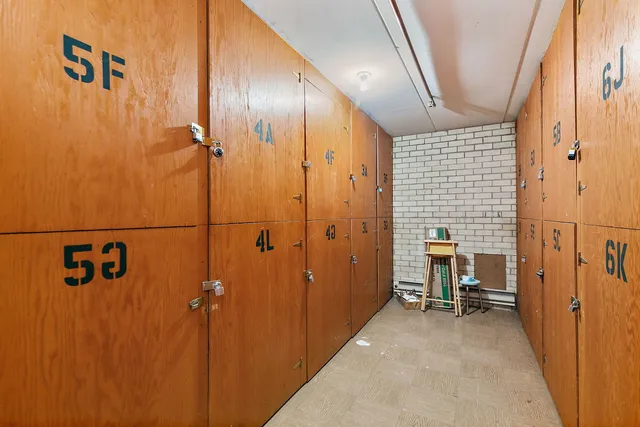 $165,000 | 300 Circle Avenue, Unit 5G, Forest Park, IL 60130