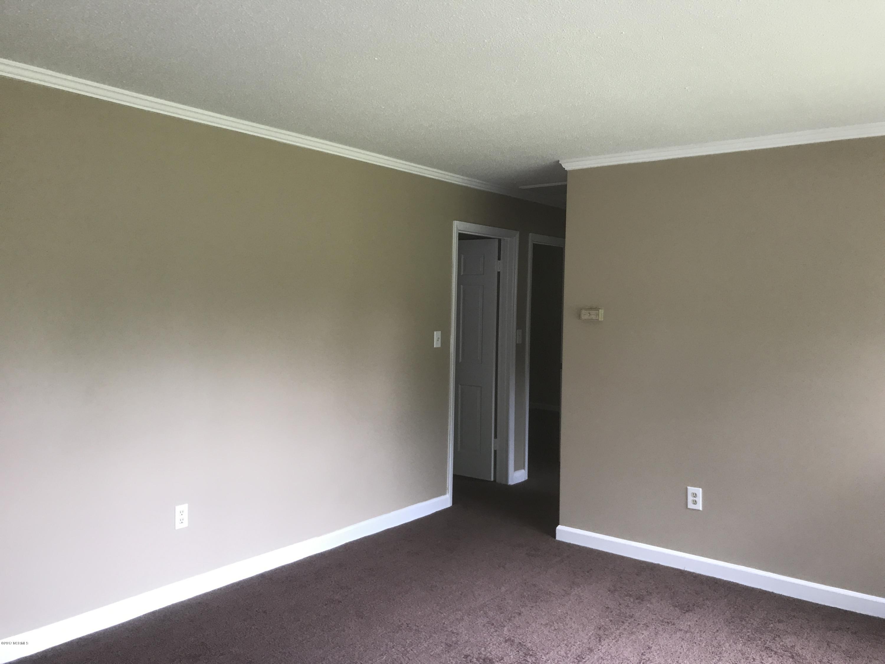 6000 River Road, Unit 21 Washington, NC 27889 - Photo 5 of 12 IMG_8383