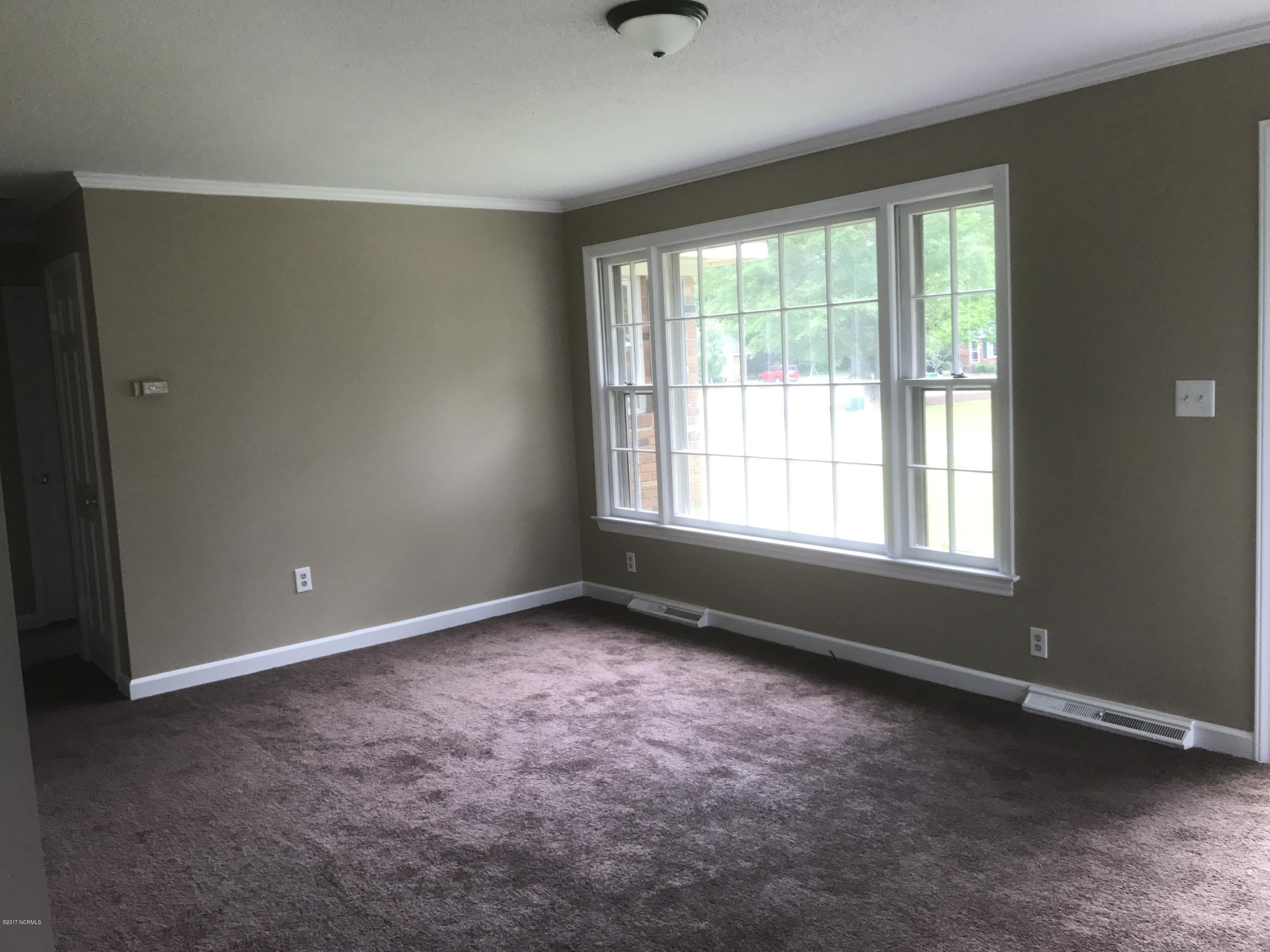 6000 River Road, Unit 21 Washington, NC 27889 - Photo 8 of 12 IMG_8386