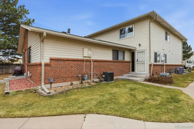 $278,000 | 3354 South Flower Street, Unit 14, Lakewood, CO 80227