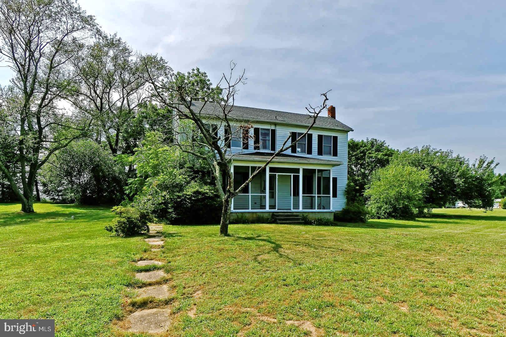 409 Cohansey Friesburg Road Alloway, NJ 08318 - Photo 5 of 25 Sits back off the road