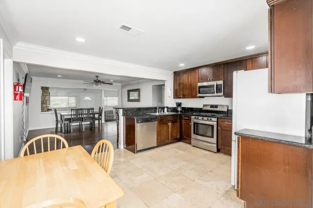 $4,495 | 6316 Skyline Drive, San Diego, CA 92114