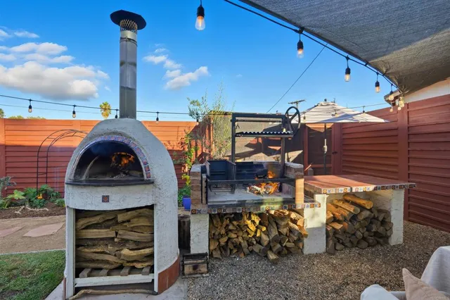 a view of a building with entryway