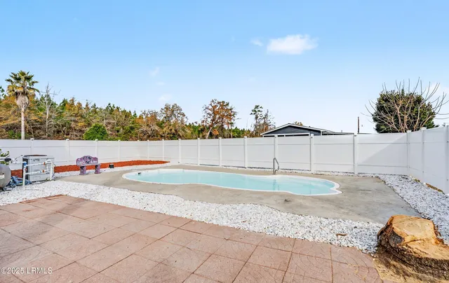 $399,000 | 3354 Altman Road, Hampton, SC 29924