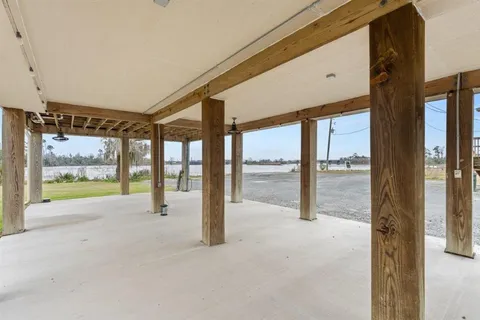 $650,000 | 36 River Road, Lake Charles, LA 70601