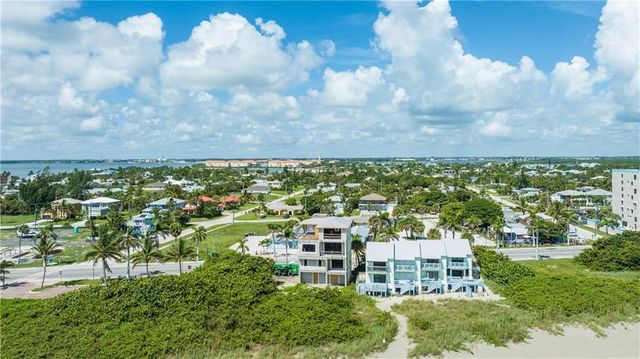 $3,950,000 | 422 South Ocean Drive, Hutchinson Island, FL 34949