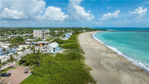 $3,950,000 | 422 South Ocean Drive, Hutchinson Island, FL 34949