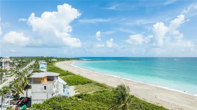 $3,950,000 | 422 South Ocean Drive, Hutchinson Island, FL 34949