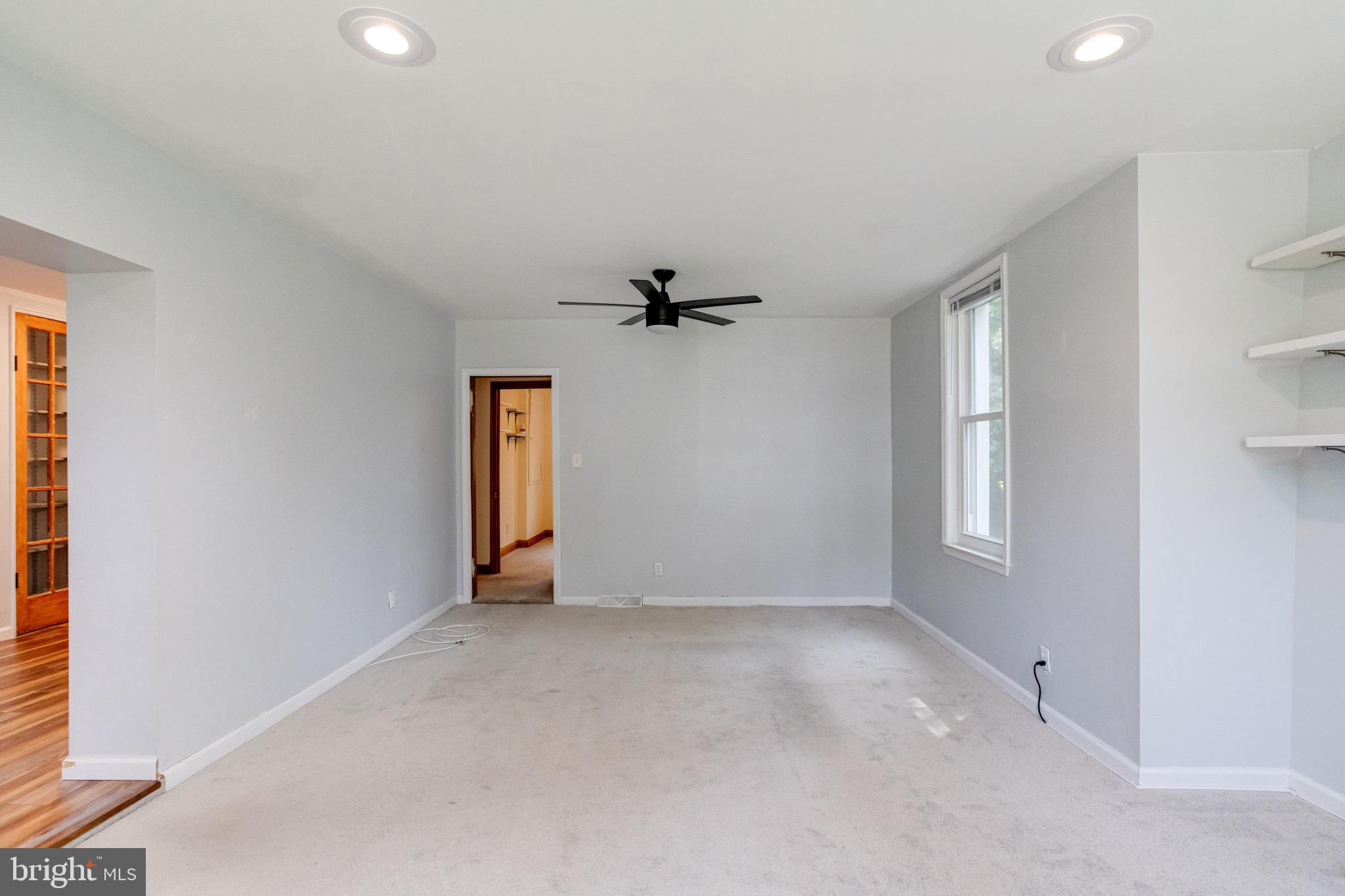 905 Regester Avenue Baltimore, MD 21239 - Photo 12 of 43