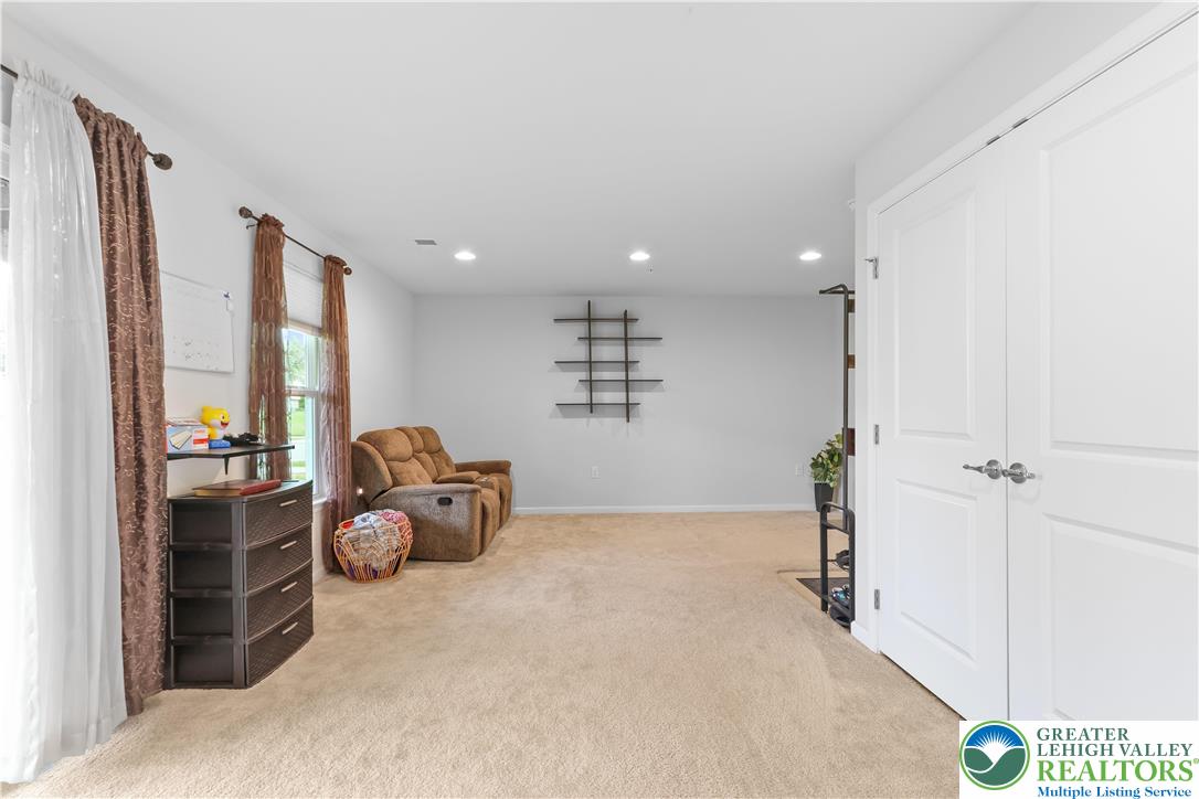 2236 Raya Way Easton, PA 18045 - Photo 29 of 41 Gallery Image 29