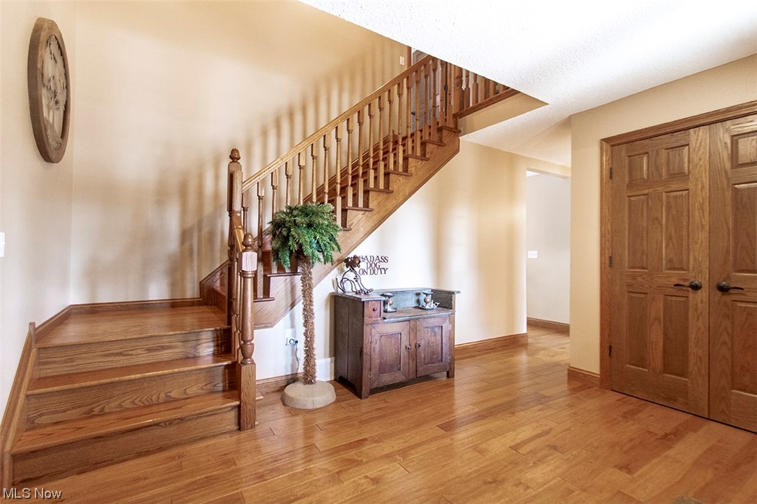 6091 Neff Road Valley City, OH 44280 - Photo 4 of 49 Gallery Image 4