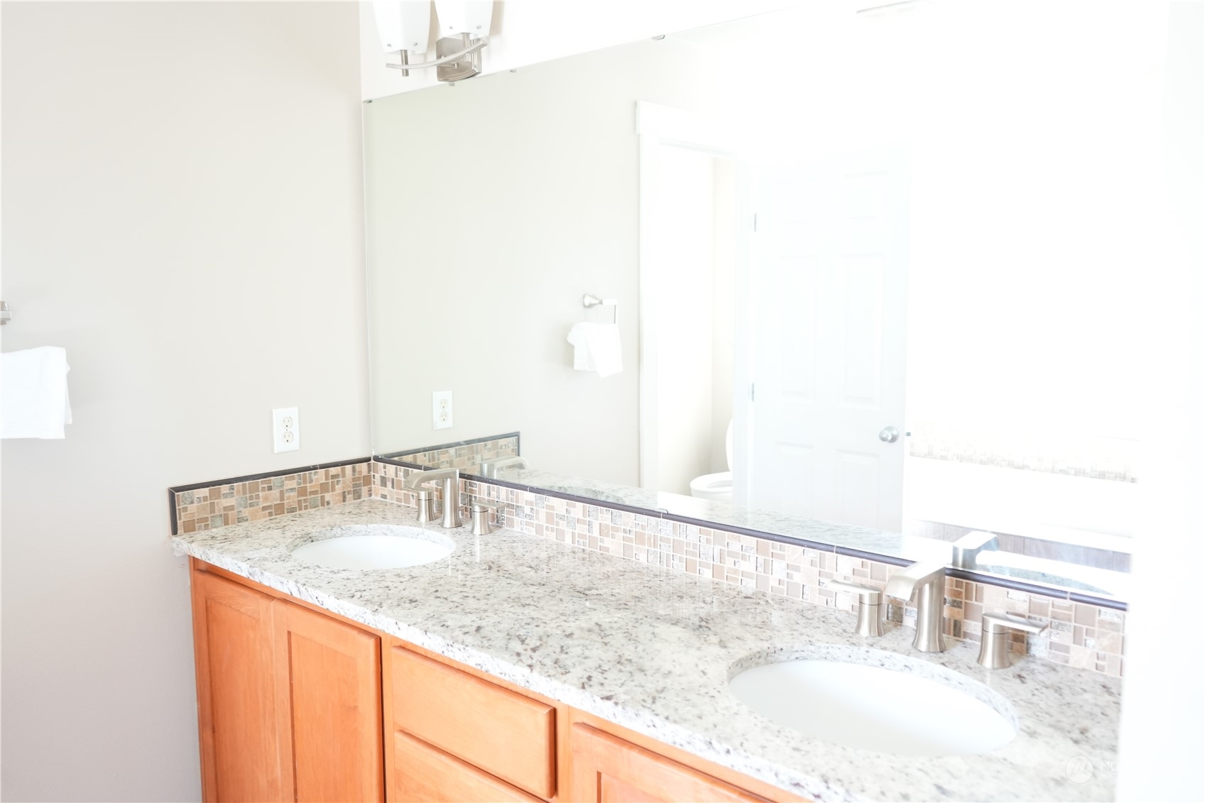 23629 97th Avenue South Kent, WA 98031 - Photo 8 of 37 Gallery Image 8