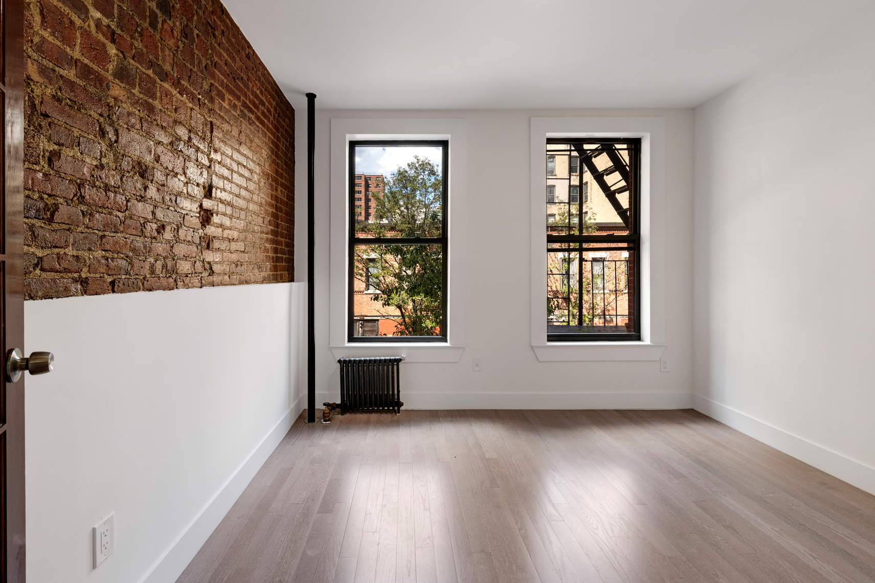 324 East 94th Street, Unit 2W Manhattan, NY 10128 - Photo 1 of 6