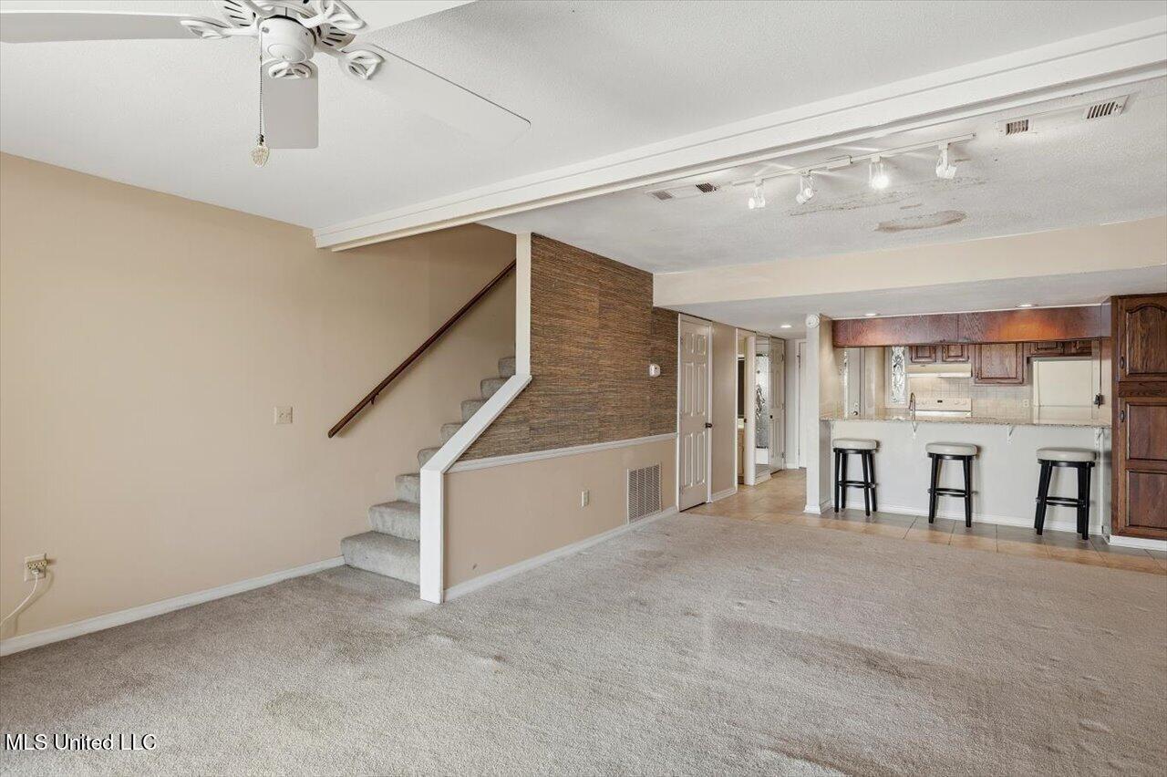 157 Dyke Road, Unit 26 Ridgeland, MS 39157 - Photo 6 of 30 05-157 Dyke Rd unit #26 _ Home Tours MS