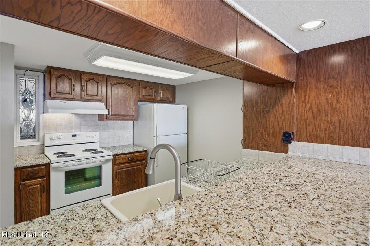 157 Dyke Road, Unit 26 Ridgeland, MS 39157 - Photo 7 of 30 06-157 Dyke Rd unit #26 _ Home Tours MS