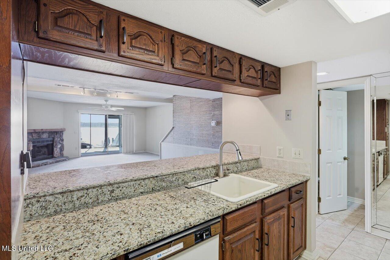 157 Dyke Road, Unit 26 Ridgeland, MS 39157 - Photo 8 of 30 07-157 Dyke Rd unit #26 _ Home Tours MS