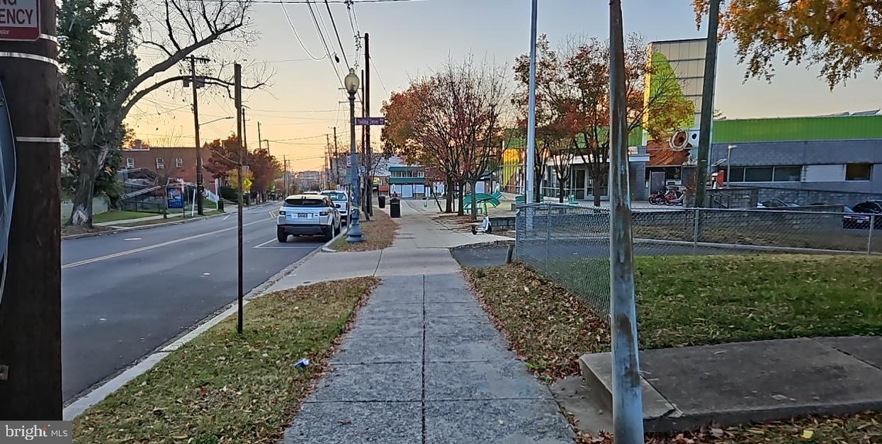 1902 Good Hope Road Southeast Washington, DC 20020 - Photo 4 of 5
