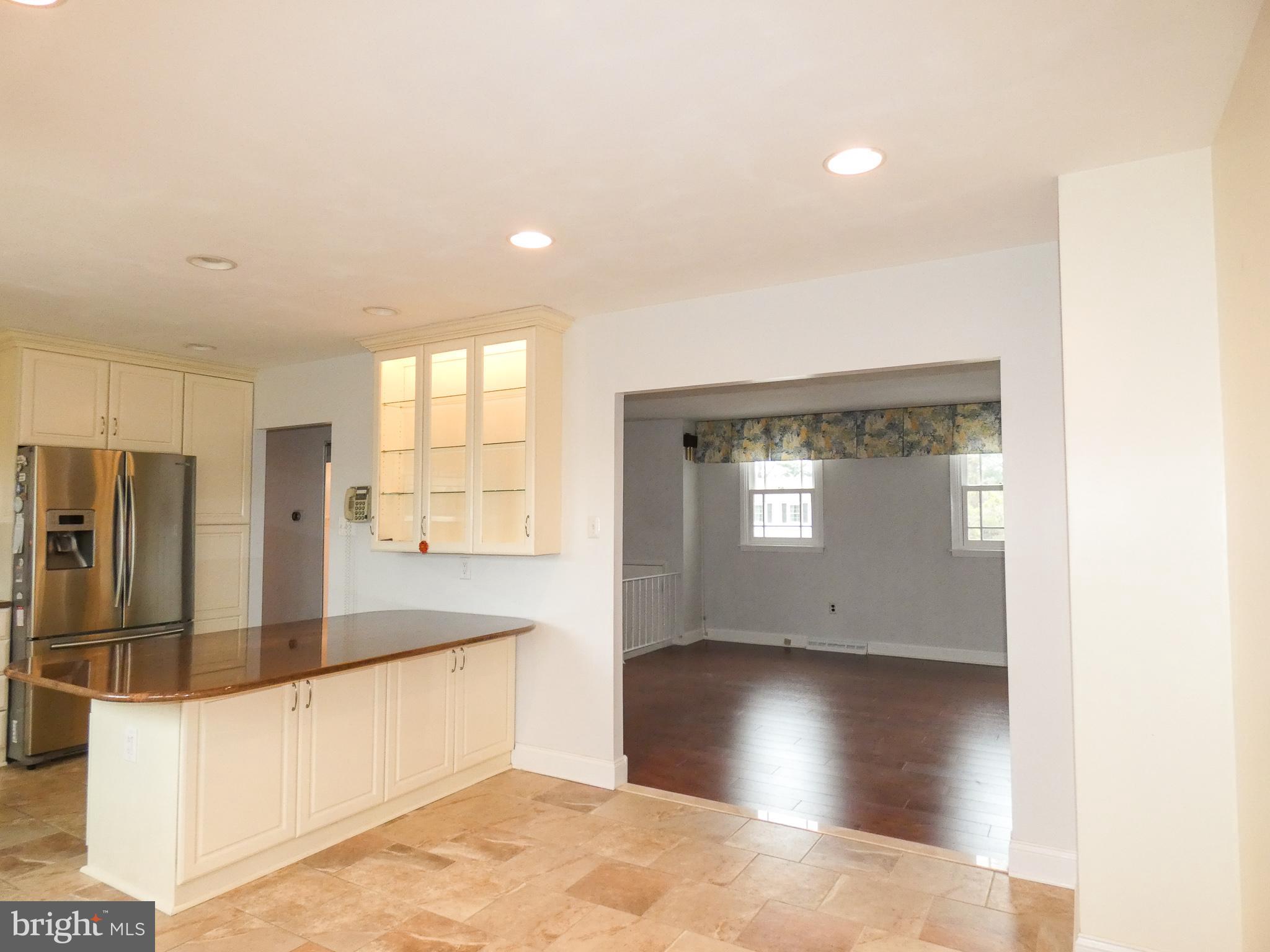 46 Lincoln Drive Laurel Springs, NJ 08021 - Photo 12 of 56