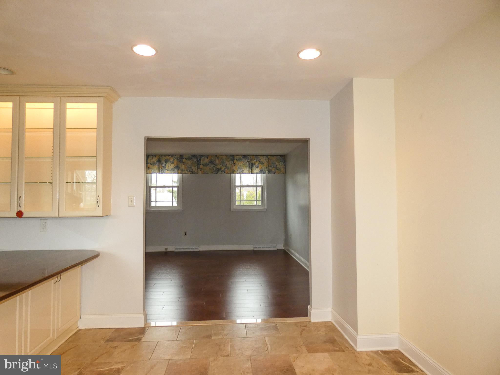 46 Lincoln Drive Laurel Springs, NJ 08021 - Photo 15 of 56 View into Family Room