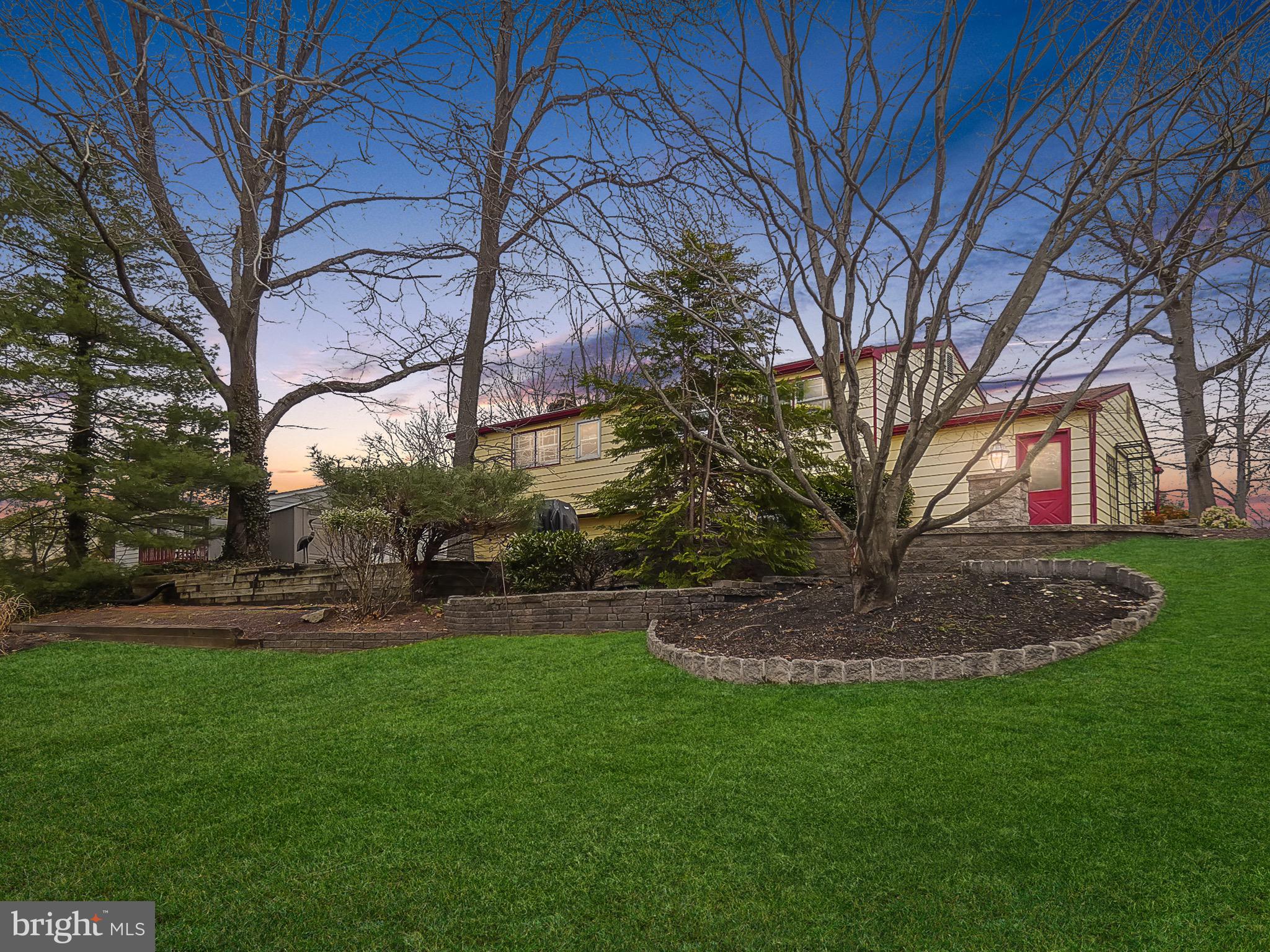 46 Lincoln Drive Laurel Springs, NJ 08021 - Photo 9 of 56 Beautiful park like setting rear yard.