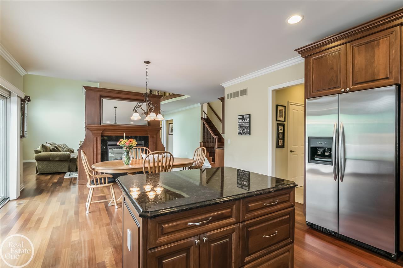 895 Quarry Drive Rochester Hills, MI 48306 - Photo 12 of 49