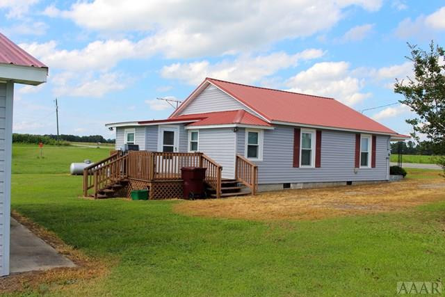 1932 Nchs East Road Jackson, NC 27845 - Photo 4 of 28 Back deck and parking area