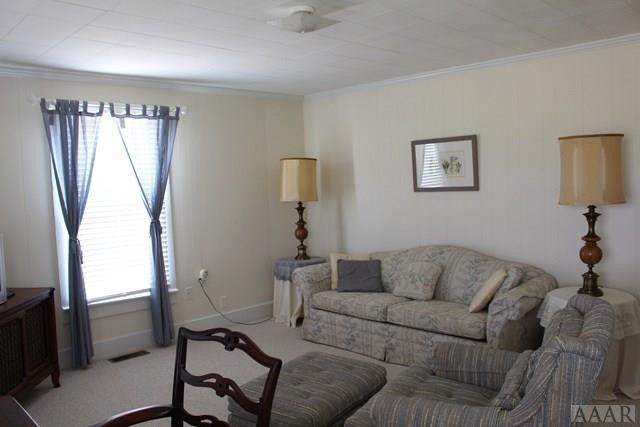 1932 Nchs East Road Jackson, NC 27845 - Photo 10 of 28 Living Room
