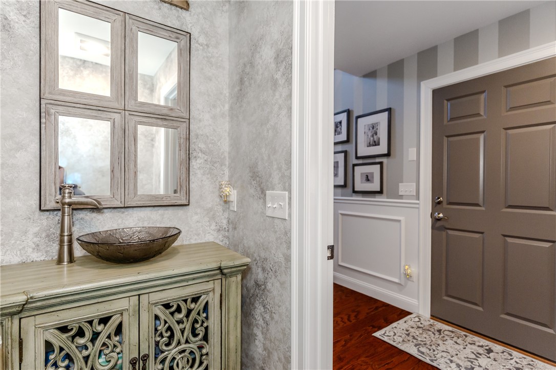 80 Conley Avenue, Unit 5 Cranston, RI 02921 - Photo 18 of 40