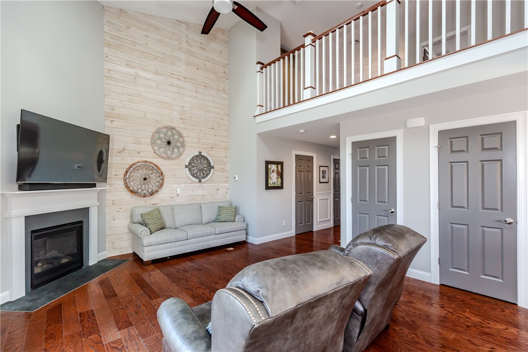 80 Conley Avenue, Unit 5 Cranston, RI 02921 - Photo 5 of 40