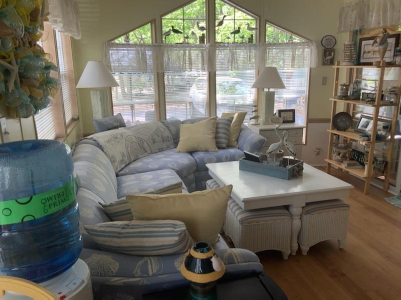 516 Highway 9 Marmora, NJ 08223 - Photo 2 of 14 a living room with furniture and a large window