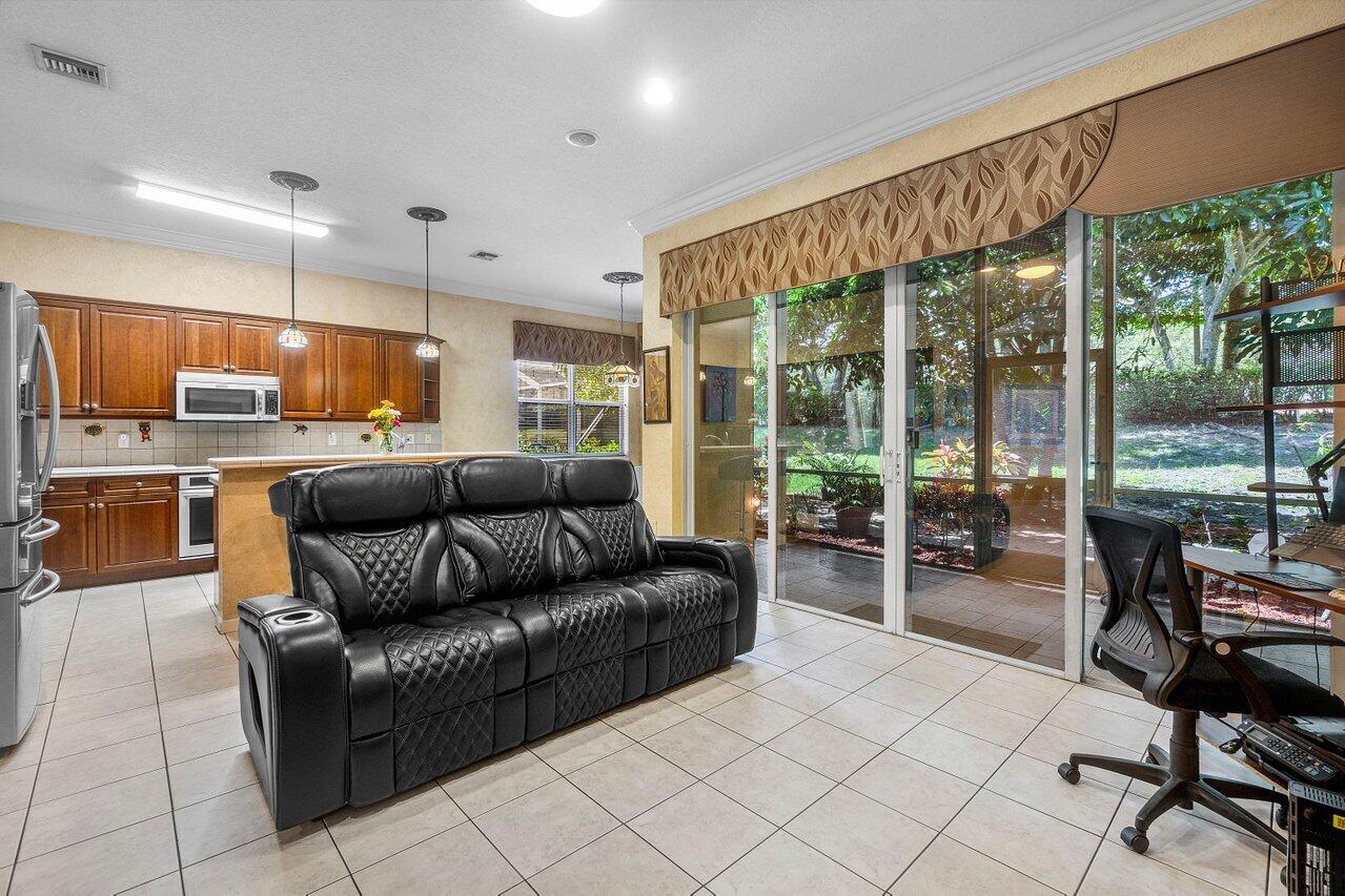 9034 Alexandra Circle Wellington, FL 33414 - Photo 13 of 39 013-9034AlexandraCircle-Wellington-FL-33