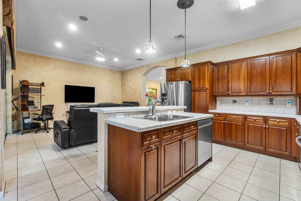 9034 Alexandra Circle Wellington, FL 33414 - Photo 21 of 39 021-9034AlexandraCircle-Wellington-FL-33