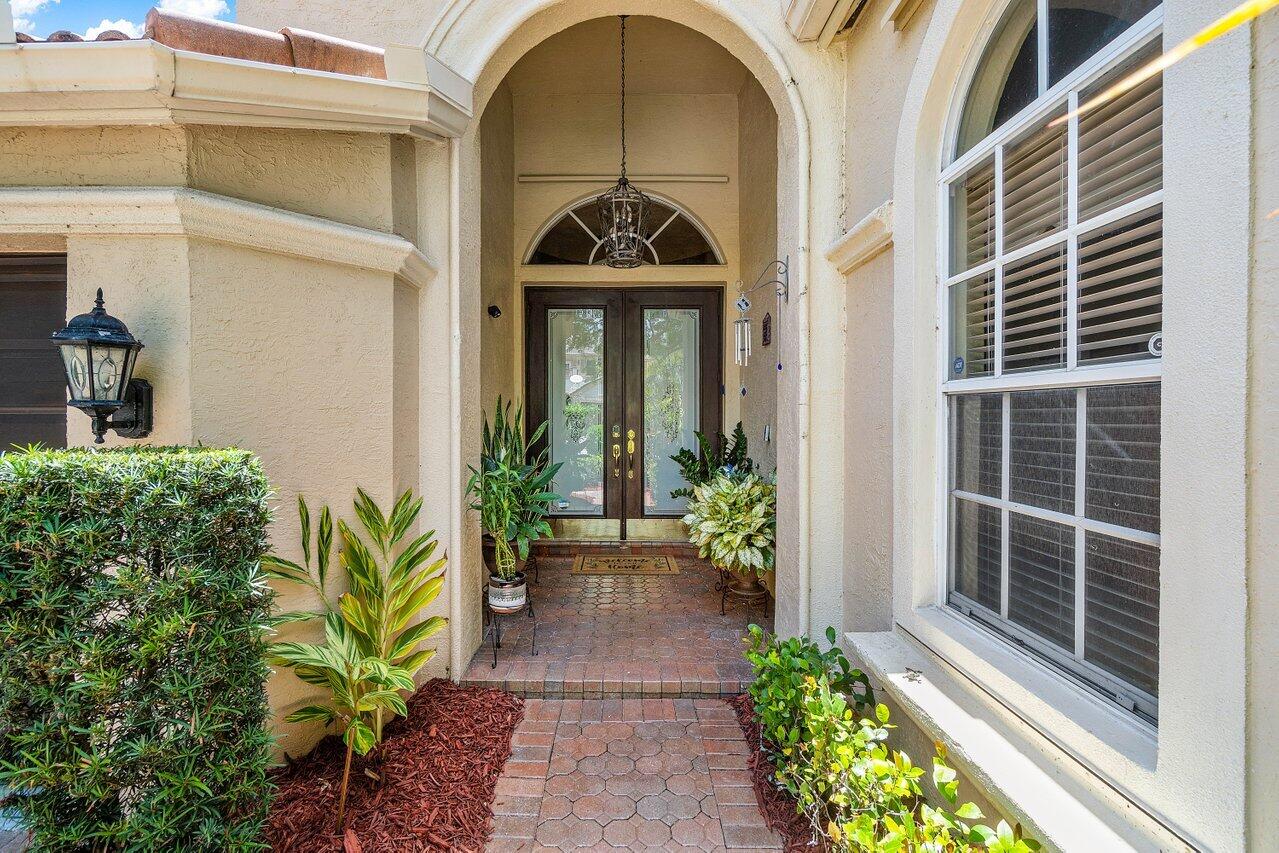 9034 Alexandra Circle Wellington, FL 33414 - Photo 4 of 39 004-9034AlexandraCircle-Wellington-FL-33
