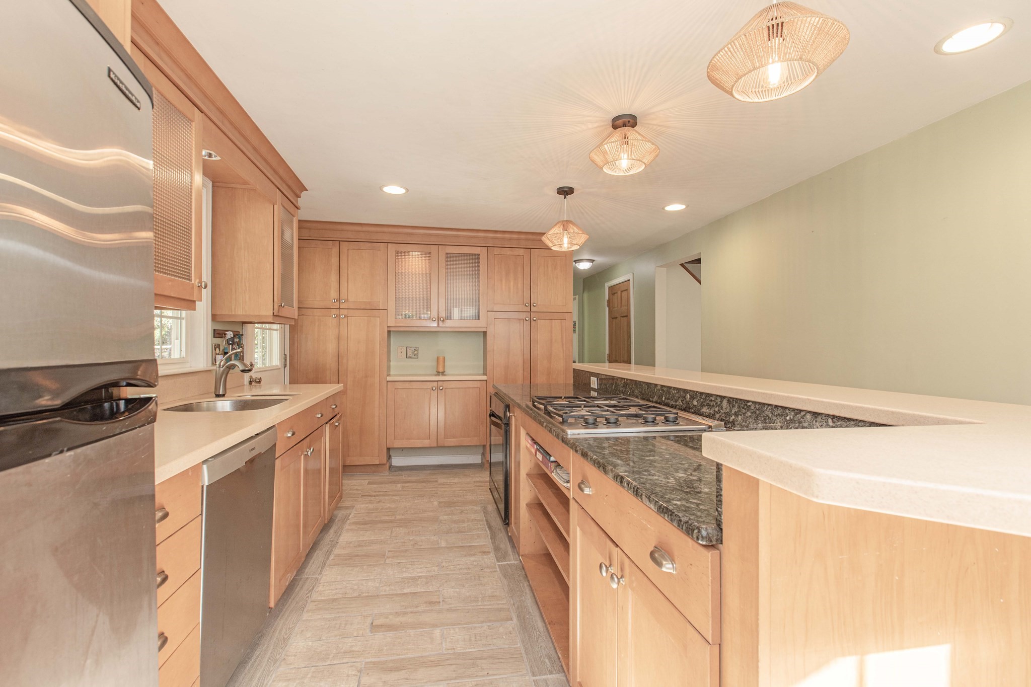 133 Walnut Plain Road Rochester, MA 02770 - Photo 10 of 40 Gallery Image 10