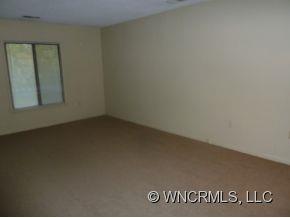 307 Shepard Square Brevard, NC 28712 - Photo 5 of 12 Gallery Image 5