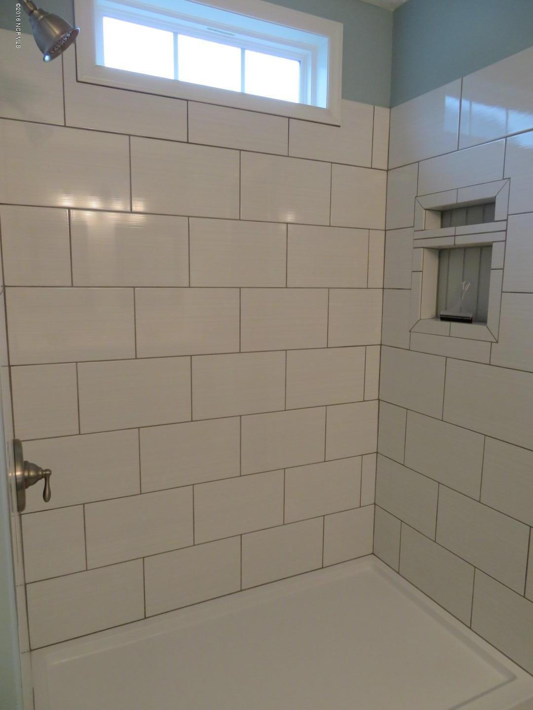 103 Conner Grant Road New Bern, NC 28562 - Photo 17 of 41 Custom Shower