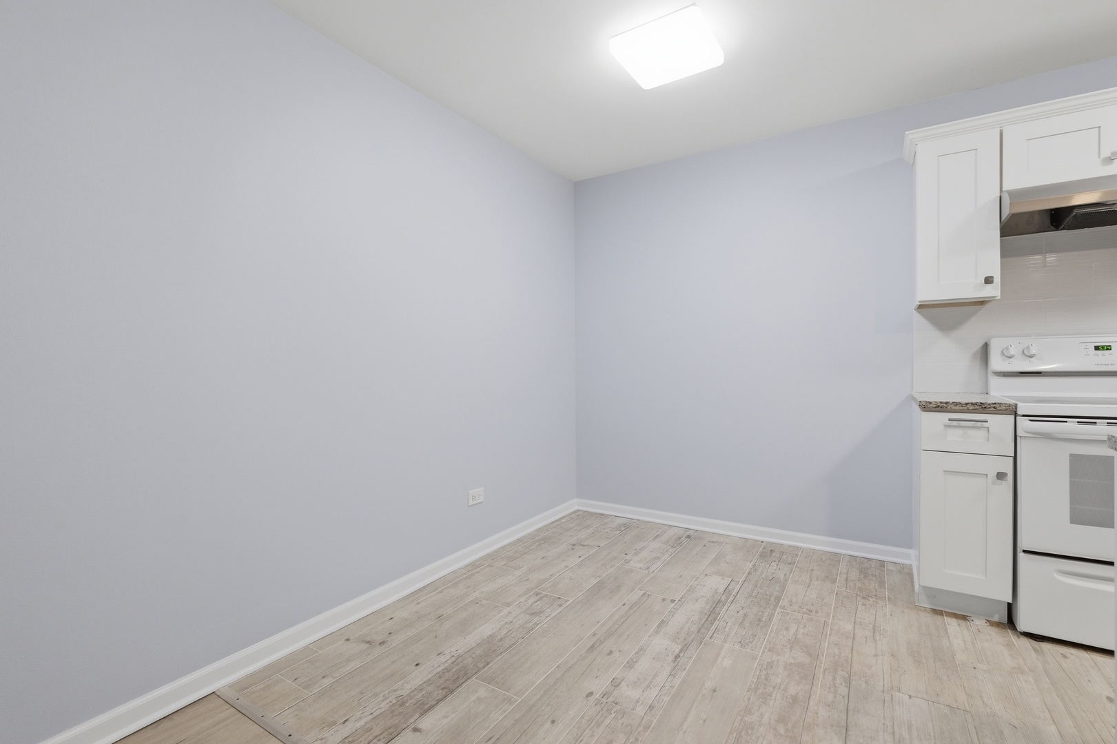 621 South Virginia Road, Unit 107 Crystal Lake, IL 60014 - Photo 12 of 24