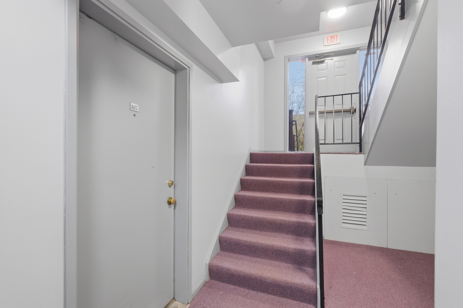 621 South Virginia Road, Unit 107 Crystal Lake, IL 60014 - Photo 19 of 24