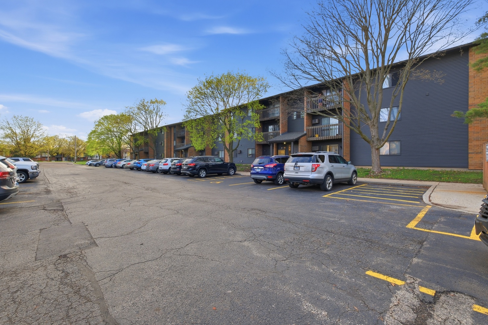 621 South Virginia Road, Unit 107 Crystal Lake, IL 60014 - Photo 20 of 24