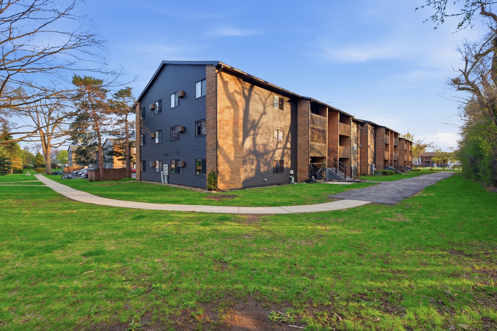 621 South Virginia Road, Unit 107 Crystal Lake, IL 60014 - Photo 24 of 24