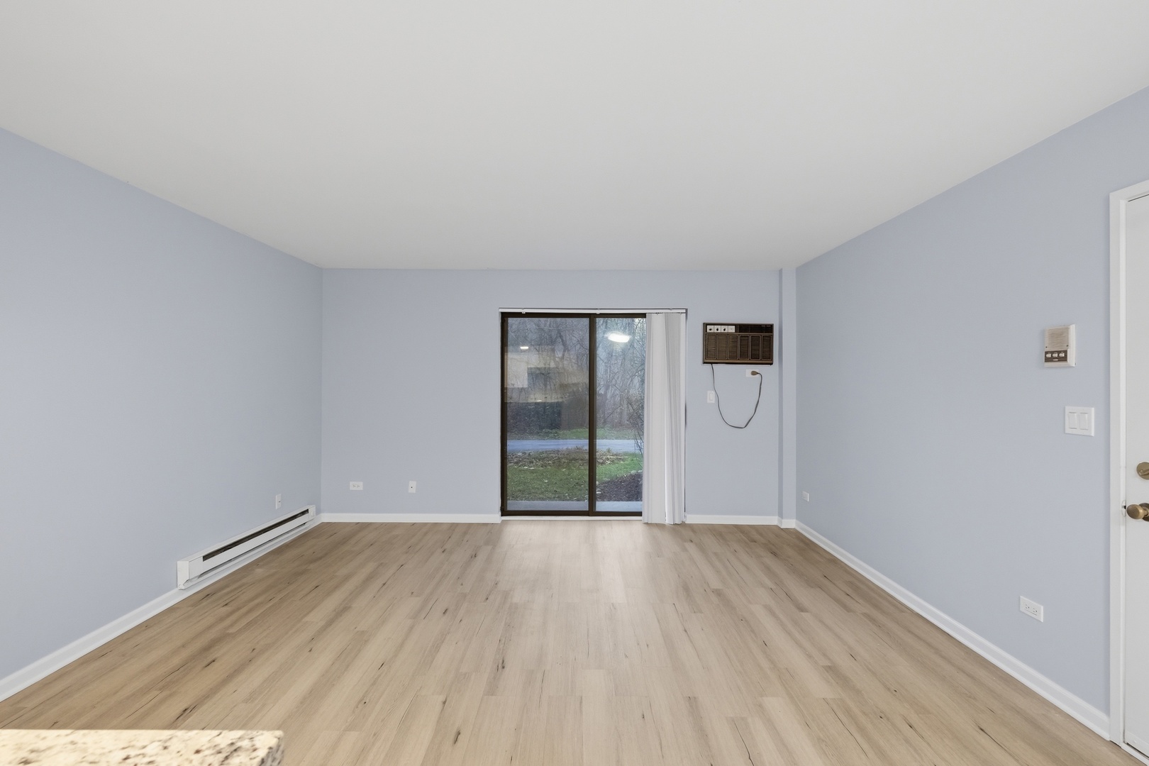 621 South Virginia Road, Unit 107 Crystal Lake, IL 60014 - Photo 5 of 24