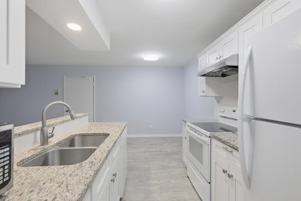 $150,000 | 621 South Virginia Road, Unit 107, Crystal Lake, IL 60014