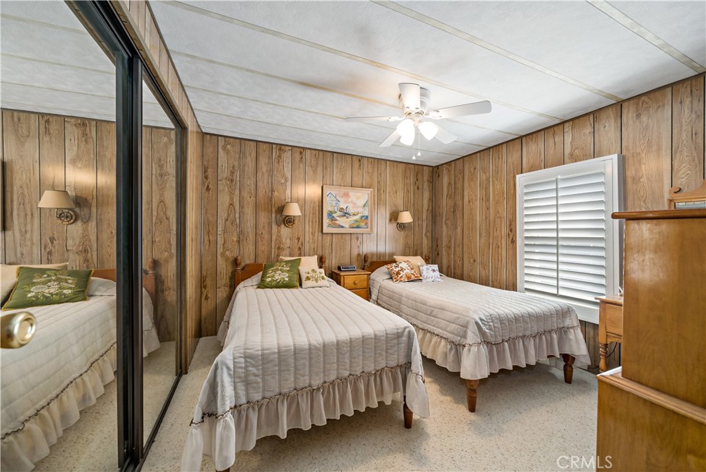 33950 Plowshare Road Wildomar, CA 92595 - Photo 33 of 62 a bedroom with two beds and windows