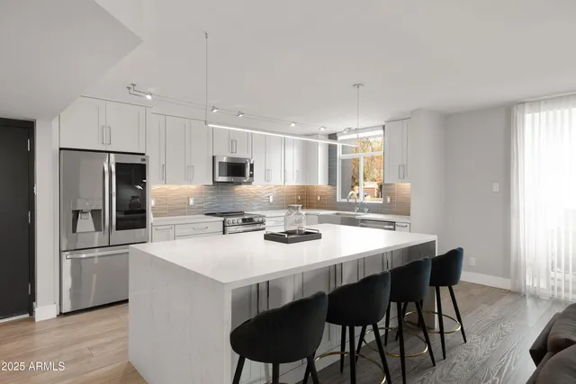 $599,000 | 6502 North Central Avenue, Unit A103, Phoenix, AZ 85012