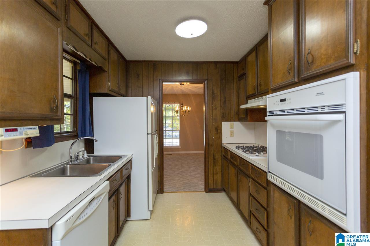 7252 Old Springville Road Pinson, AL 35126 - Photo 5 of 21