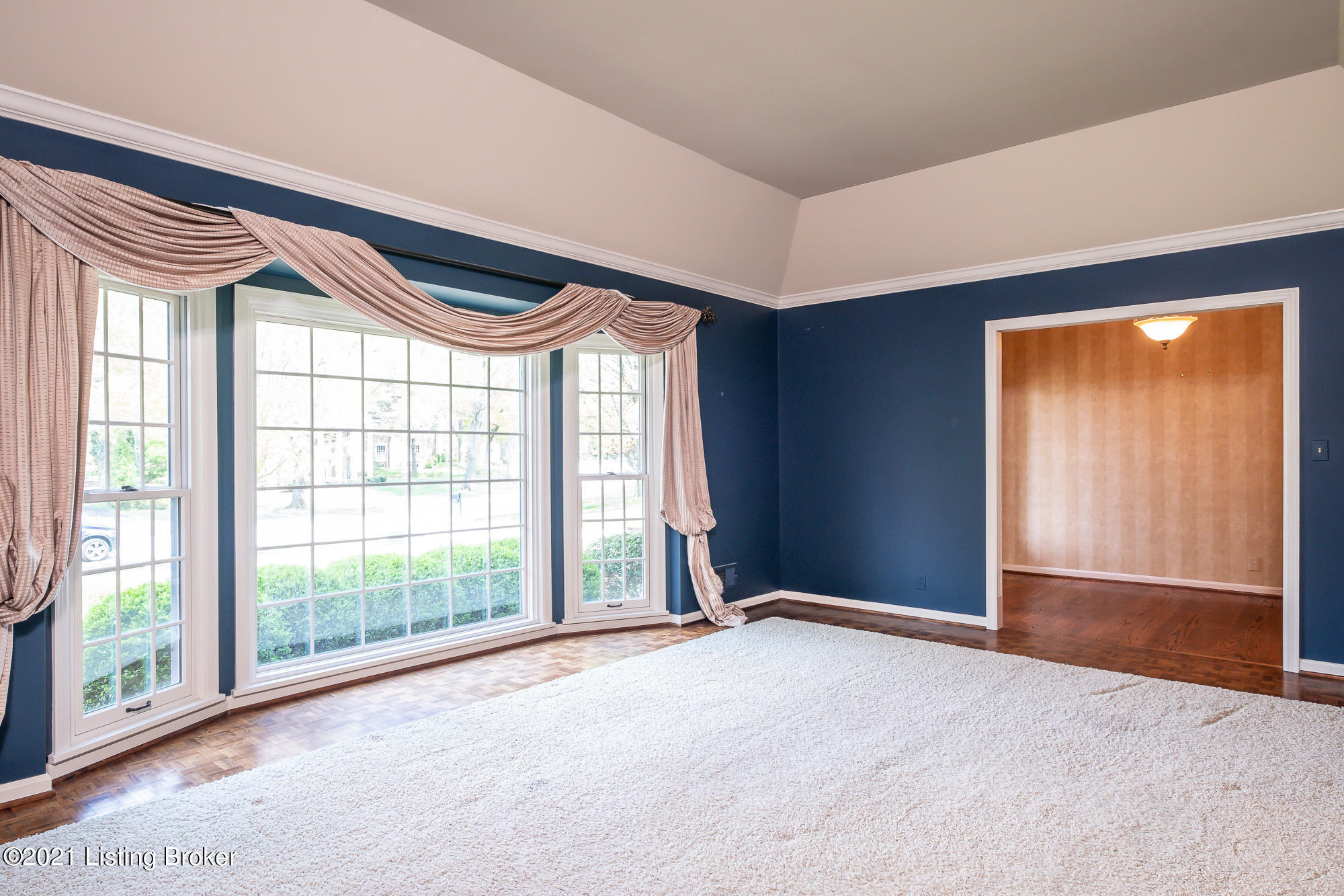 6014 Innes Trace Road Louisville, KY 40222 - Photo 9 of 56 living room with bowed bay window
