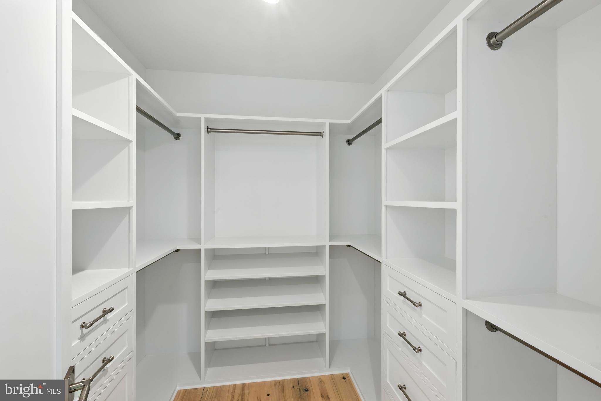 222 Hunters Lane Wayne, PA 19087 - Photo 33 of 46 Gallery Image 33