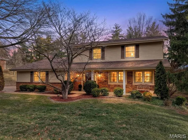 $450,000 | 3604 Runnymede Drive, St. Charles, MO 63301